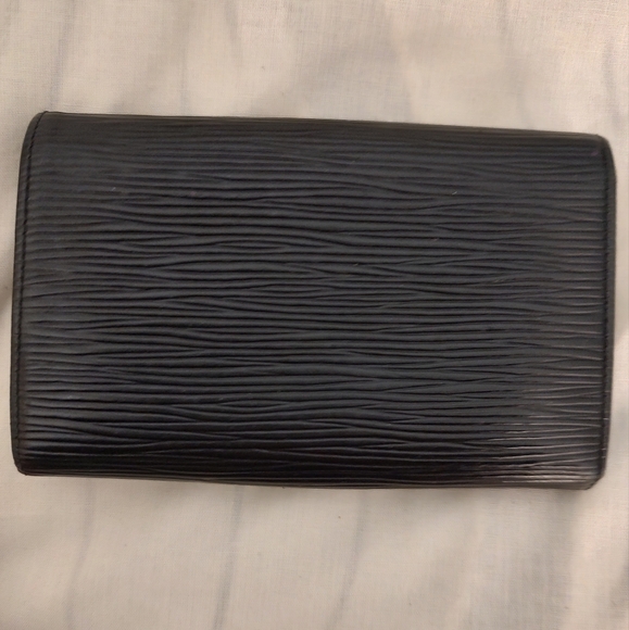 Louis Vuitton GUC+ Epi Porte-Monnaie Billets Tresor Wallet Black (W168) - Picture 2 of 13